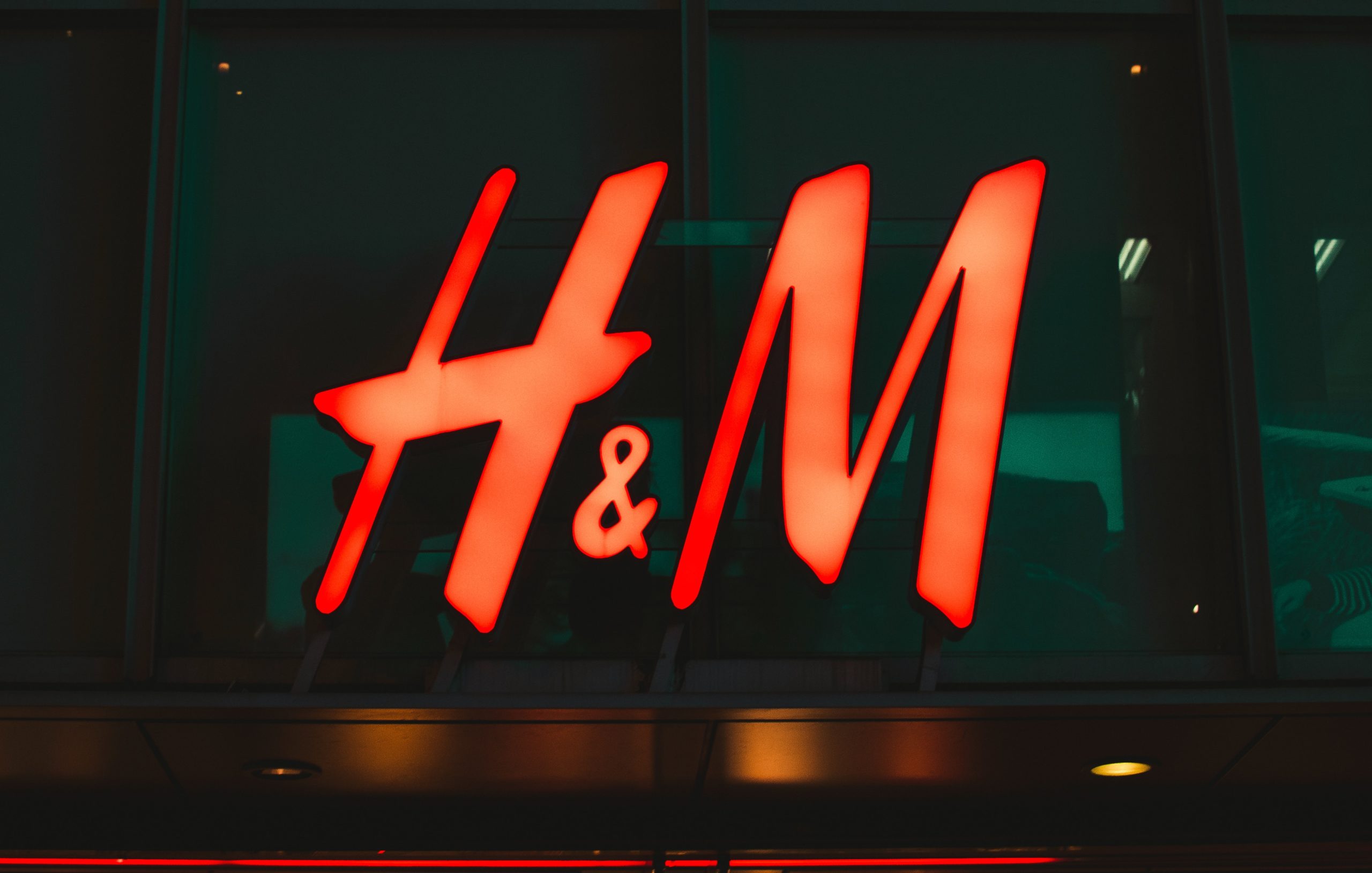 h&m-monogram-logo