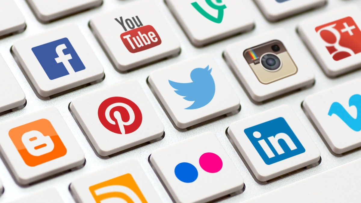 <strong>Top 10 herramientas de gestión de redes sociales</strong> <strong>Top 10 herramientas de gestión de redes sociales</strong>