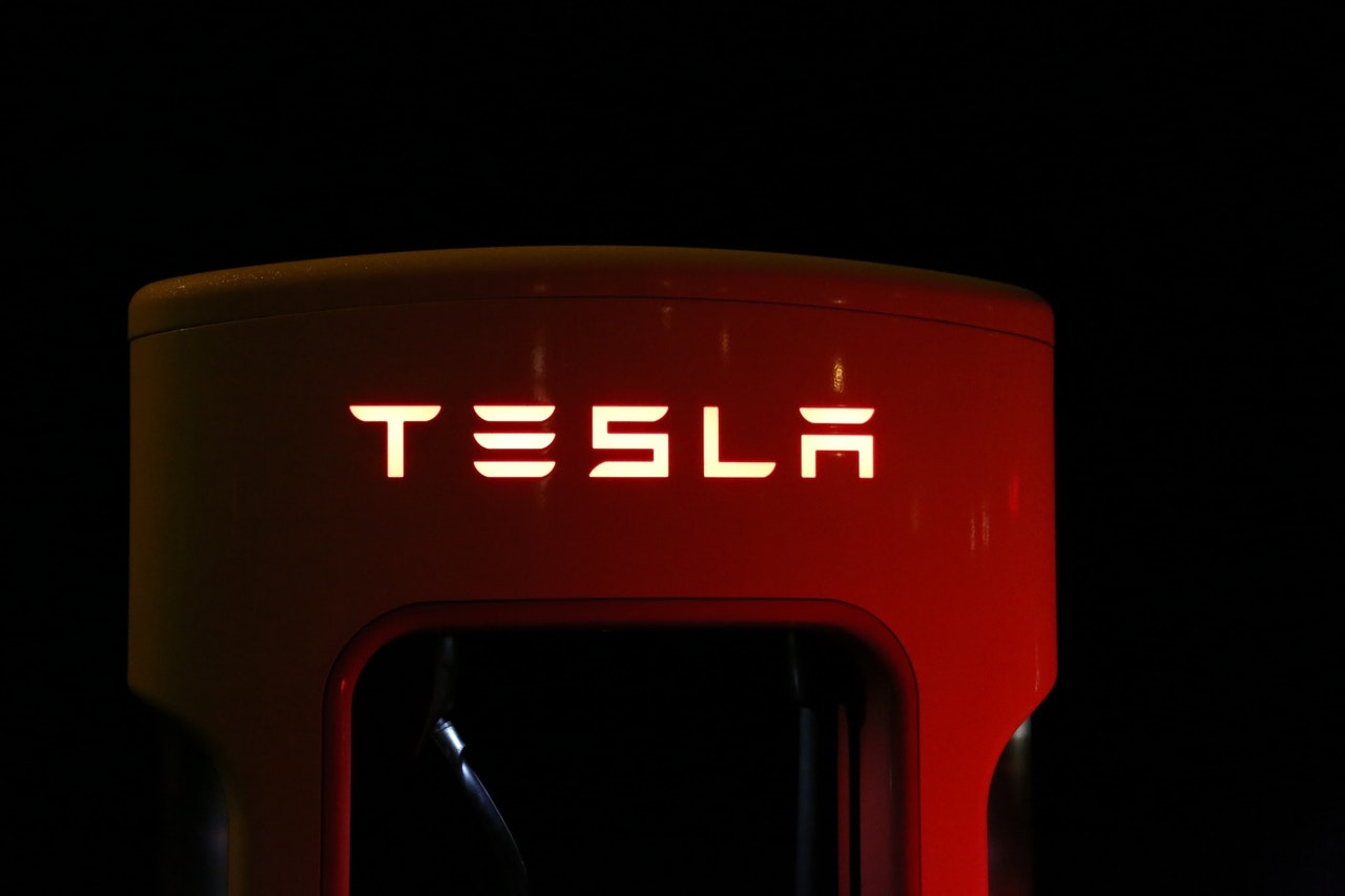 tesla-branding